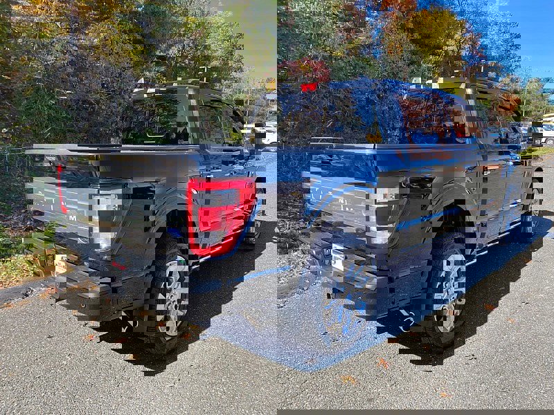 Certified 2022 Ford F150 Platinum w/ Equipment Group 701A High image 5