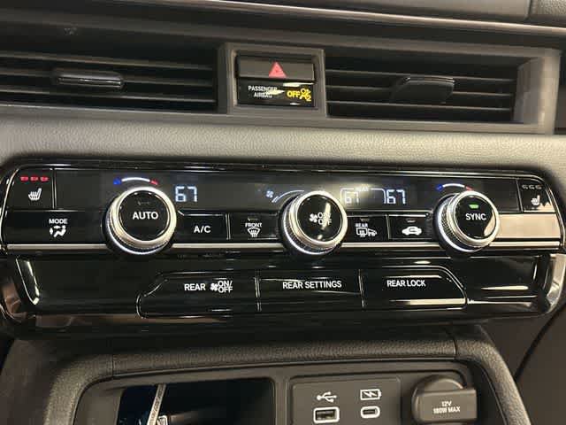 Used 2023 Honda Pilot TrailSport image 15