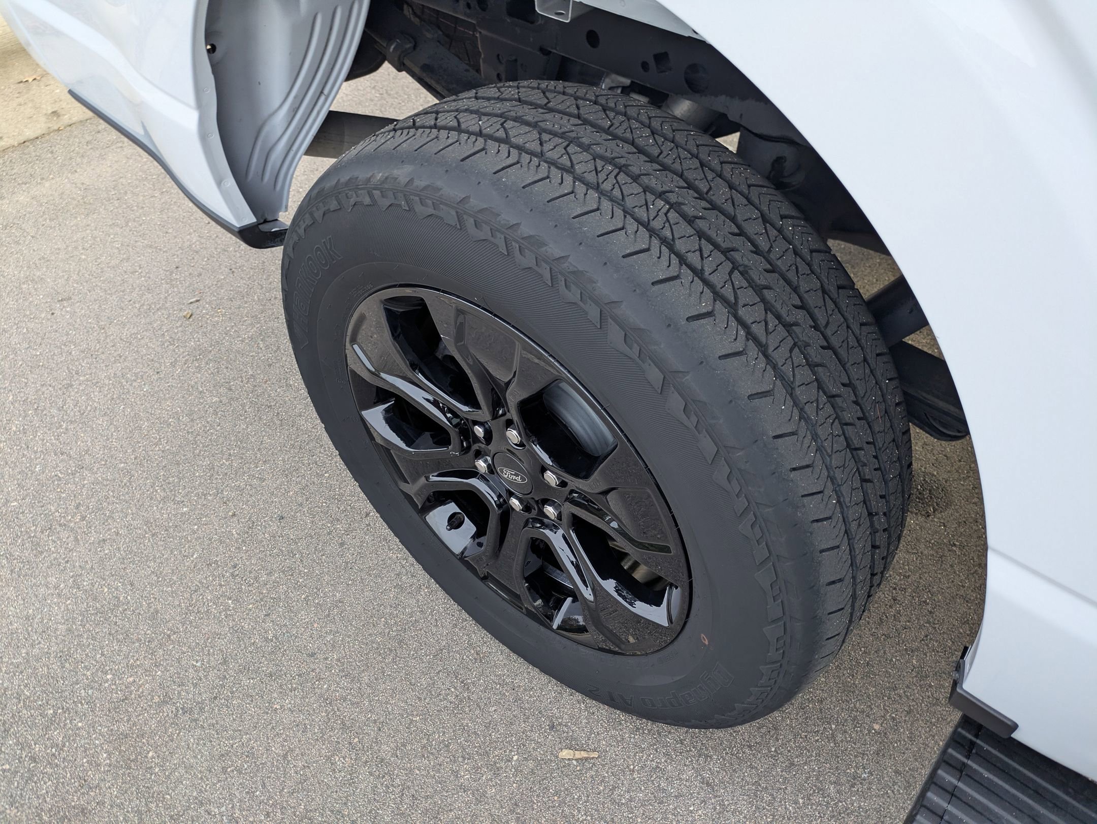 Certified 2023 Ford F150 Lariat w/ Equipment Group 502A High image 41