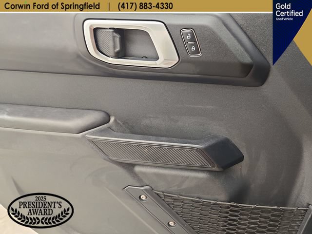 Certified 2025 Ford Bronco Outer Banks w/ Sasquatch Package AWD/4WD image 36