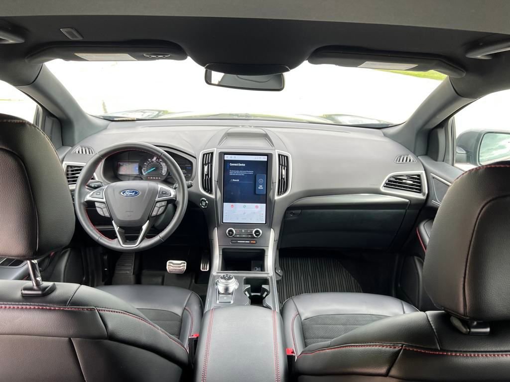 Certified 2024 Ford Edge ST-Line image 34