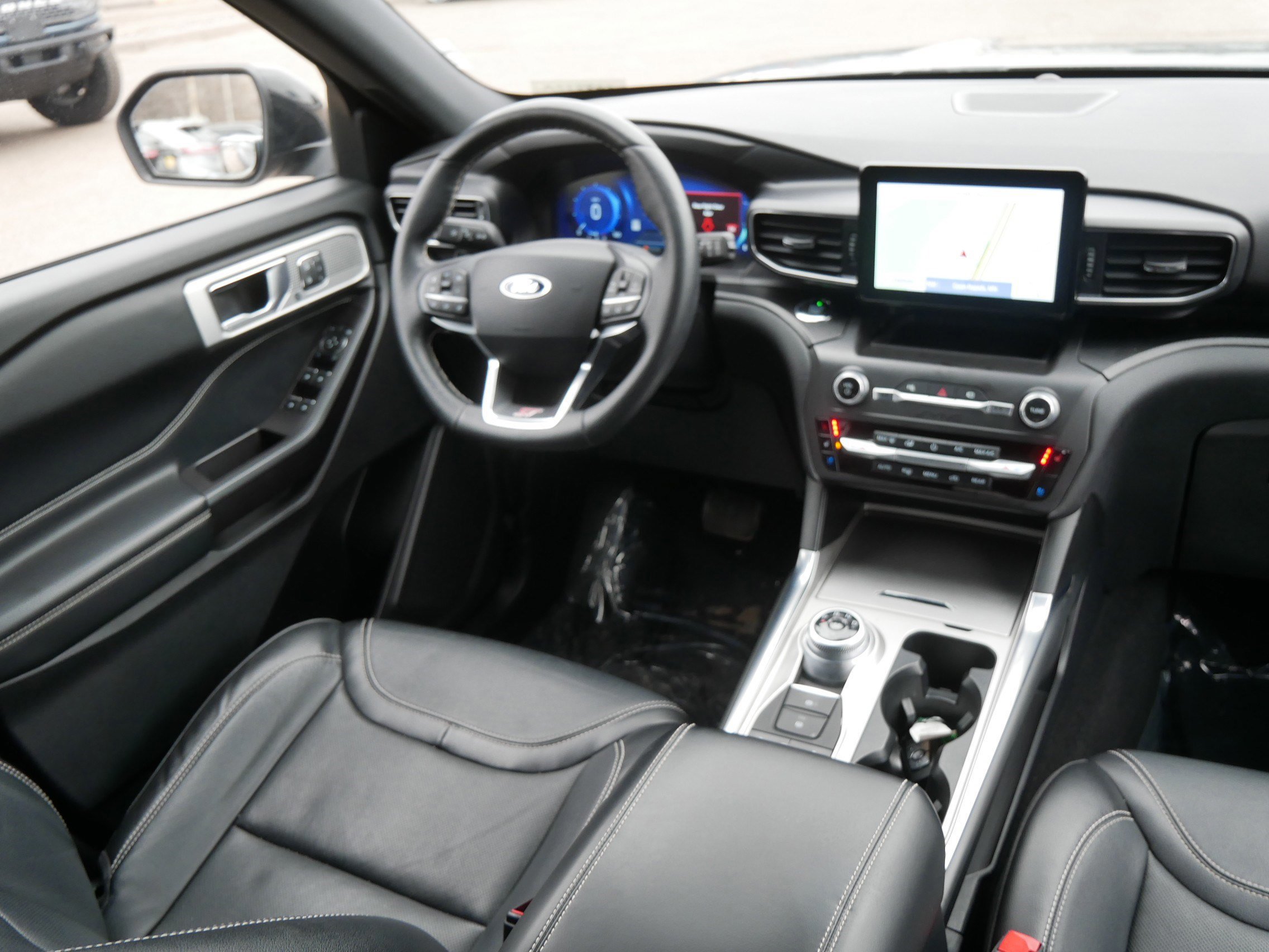 Certified 2020 Ford Explorer ST image 9