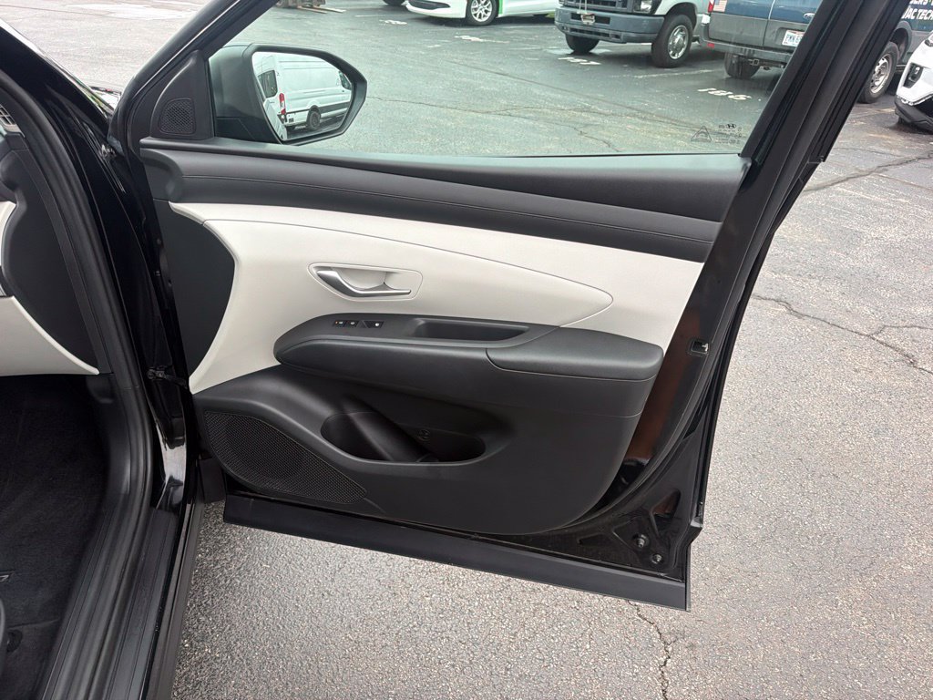 Used 2025 Hyundai Tucson SEL FWD image 38