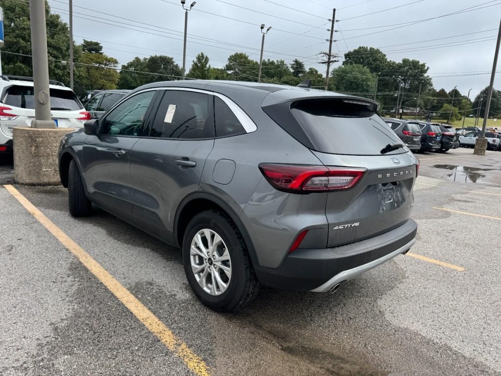 Certified 2023 Ford Escape Active AWD/4WD image 9
