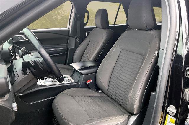 Certified 2020 Ford Explorer XLT w/ Comfort Package image 24