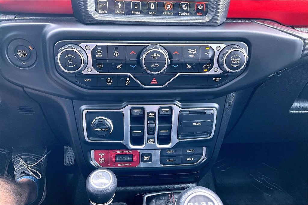 Used 2018 Jeep Wrangler Unlimited Rubicon AWD/4WD image 31