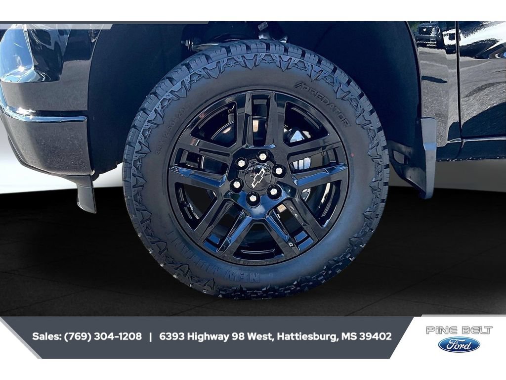 Used 2025 Chevrolet Silverado 1500 RST w/ Convenience Package II AWD/4WD image 7