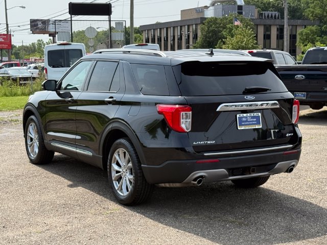 Certified 2022 Ford Explorer Limited w/ Equipment Group 301A AWD/4WD image 8