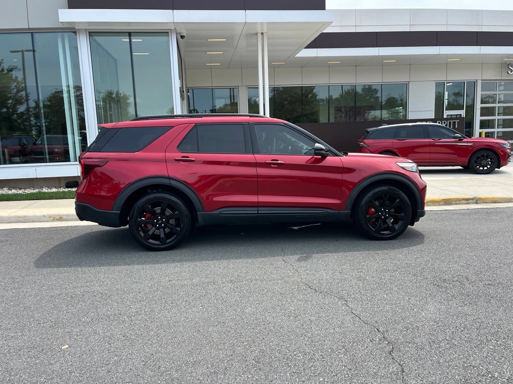 Certified 2022 Ford Explorer ST w/ Equipment Group 401A AWD/4WD image 10