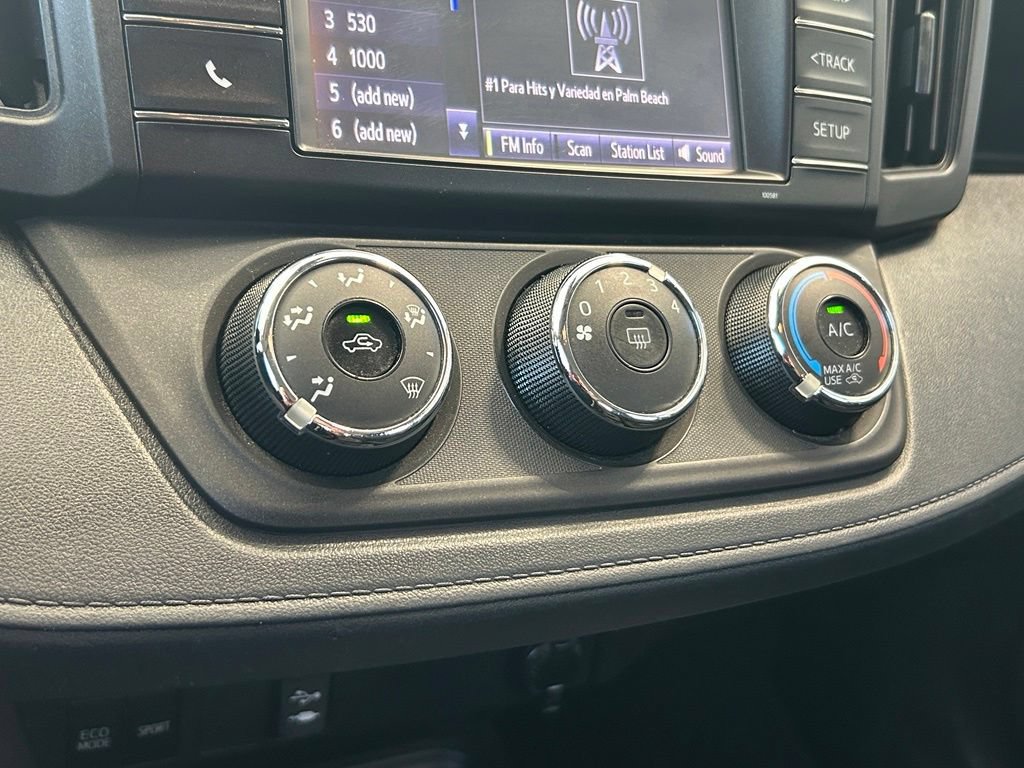 Used 2018 Toyota RAV4 LE FWD image 35