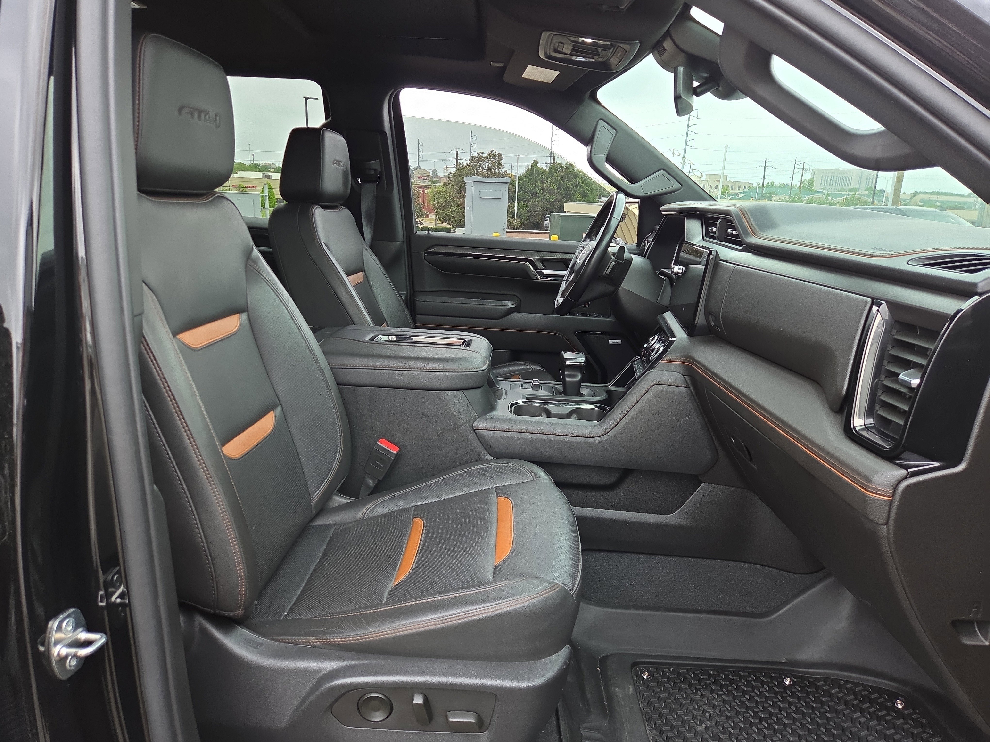 Used 2022 GMC Sierra 1500 AT4 w/ AT4 Preferred Package AWD/4WD image 16