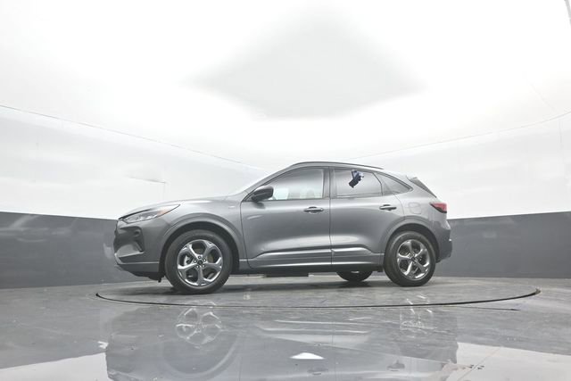 Certified 2023 Ford Escape ST-Line w/ Tech Pack #1 image 33