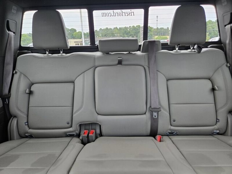 Used 2022 GMC Sierra 1500 SLT w/ SLT Premium Plus Package AWD/4WD image 12