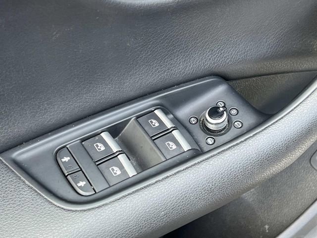 Used 2017 Audi Q7 3.0T Premium Plus w/ Premium Plus Package image 19