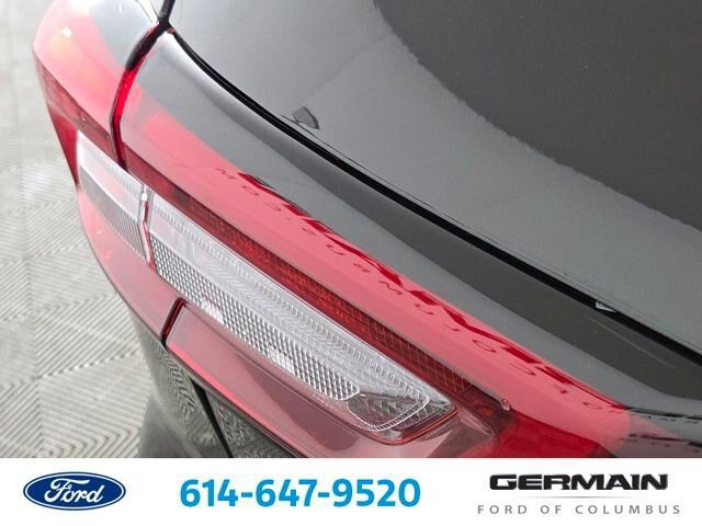 Certified 2024 Ford Escape Platinum AWD/4WD image 17