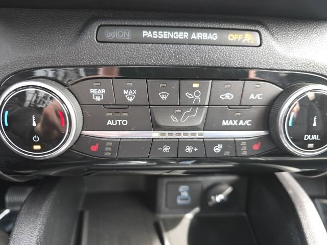 Certified 2022 Ford Escape SEL w/ Technology Package AWD/4WD image 18