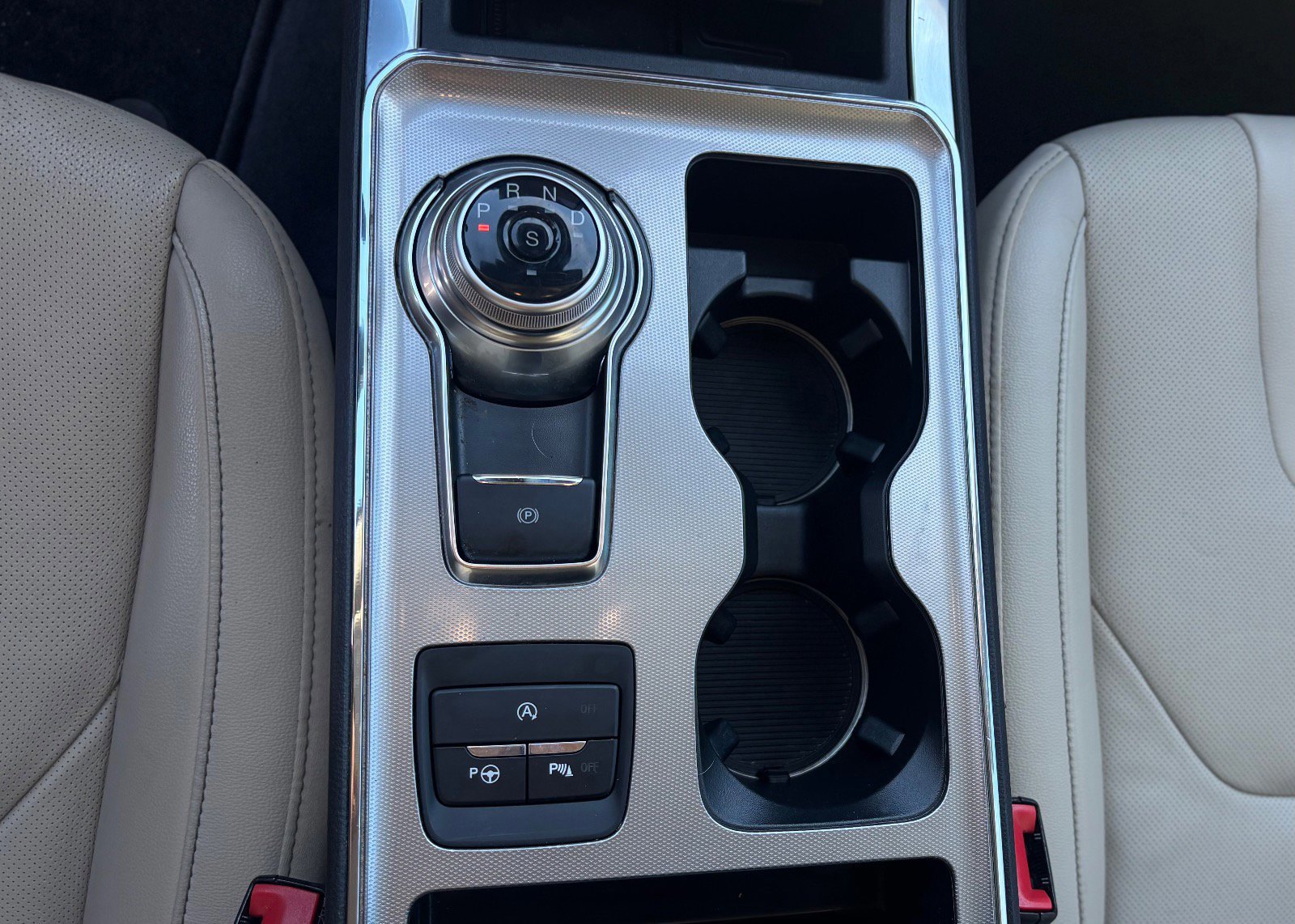 Certified 2022 Ford Edge Titanium w/ Equipment Group 301A image 48