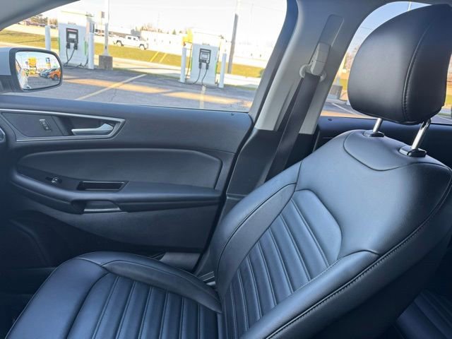 Certified 2019 Ford Edge SEL w/ Equipment Group 201A image 21