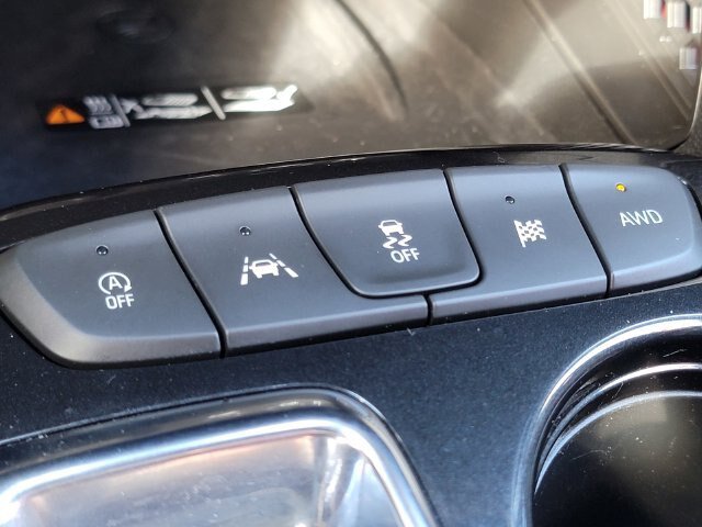 Used 2022 Chevrolet TrailBlazer RS w/ Sun and Liftgate Package AWD/4WD image 7