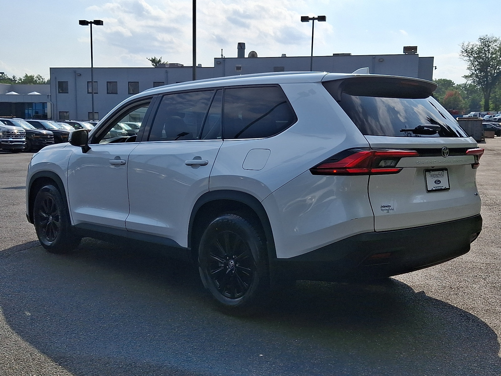 Used 2024 Toyota Grand Highlander AWD image 4