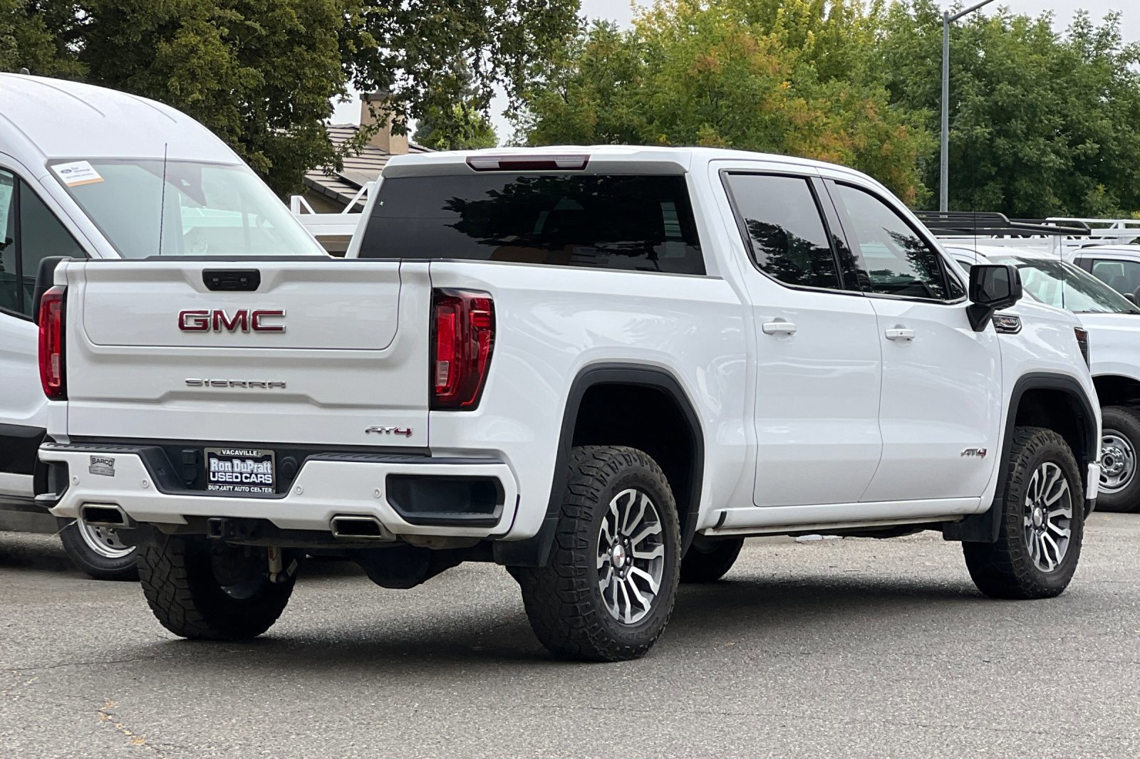 Used 2023 GMC Sierra 1500 AT4 image 5