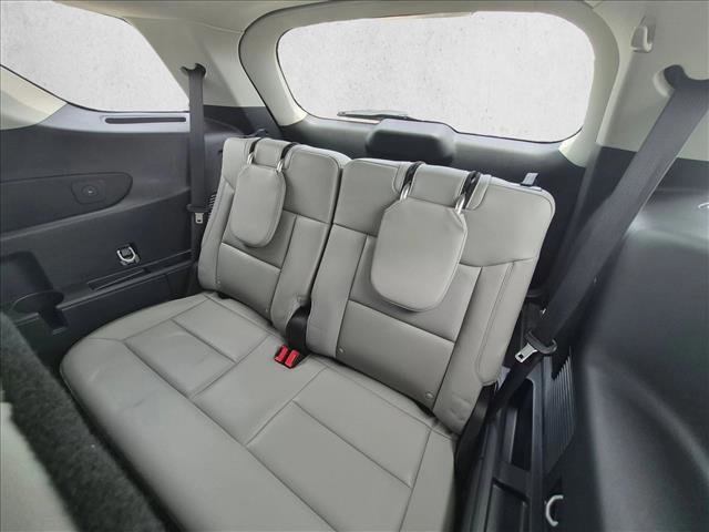 Certified 2025 Ford Explorer Active w/ Active Comfort Package RWD image 17