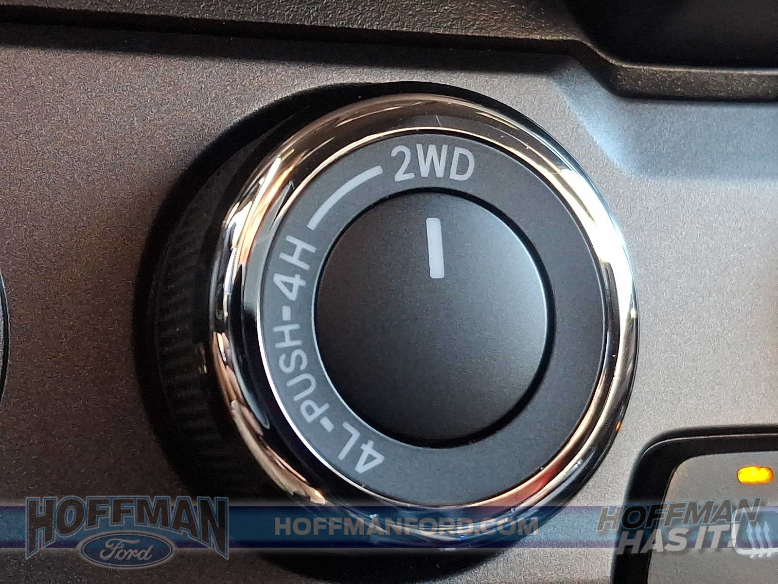 Used 2023 Toyota Tacoma TRD Off-Road w/ Technology Package AWD/4WD image 23