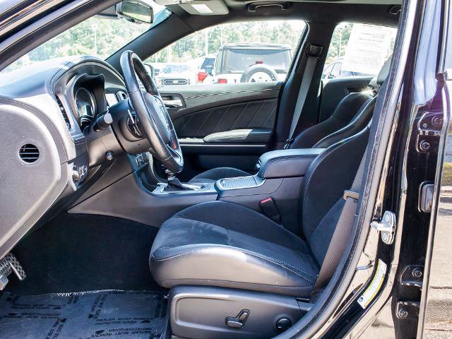 Used 2023 Dodge Charger R/T w/ Plus Group RWD image 18