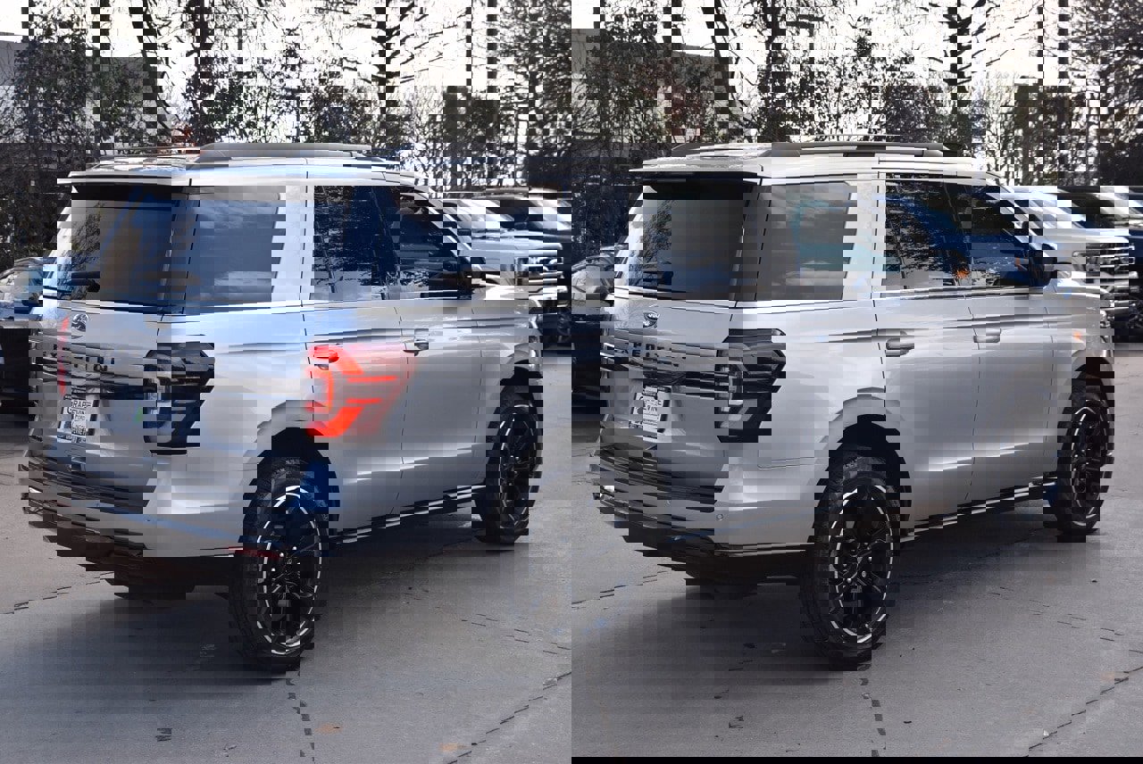 Certified 2024 Ford Expedition Limited image 7