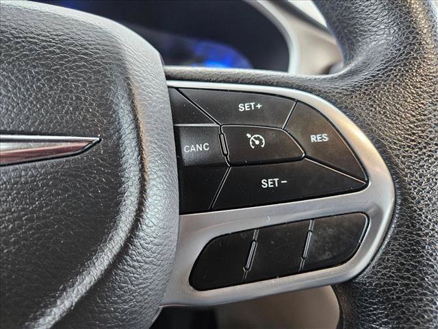 Used 2021 Chrysler Voyager Lxi FWD image 23