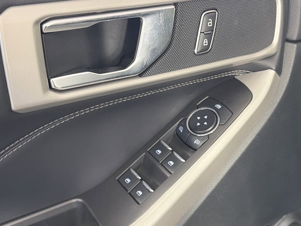 Certified 2024 Ford Explorer XLT w/ Equipment Group 202A image 25