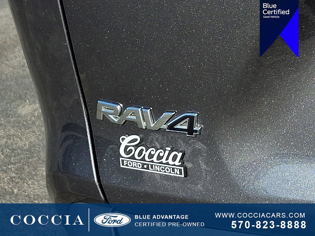 Used 2021 Toyota RAV4 LE AWD/4WD image 30