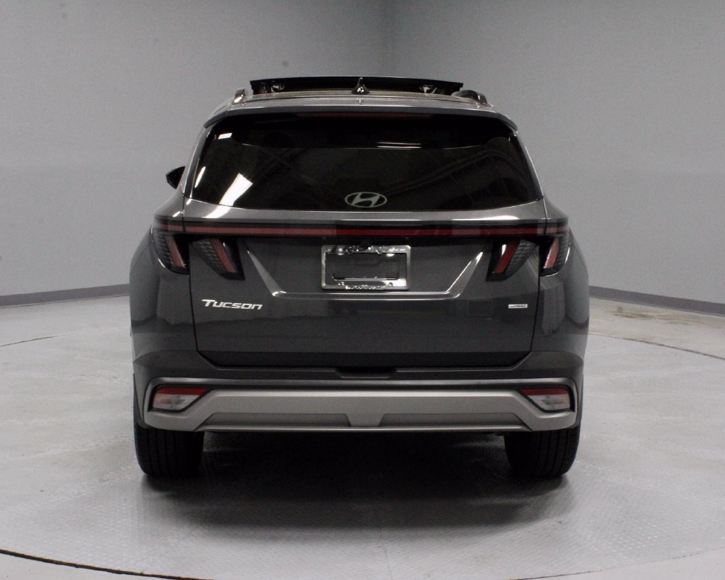 Used 2025 Hyundai Tucson Limited AWD/4WD image 10