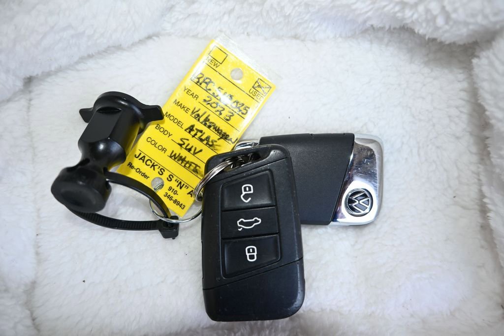 Used 2023 Volkswagen Atlas SE FWD image 22