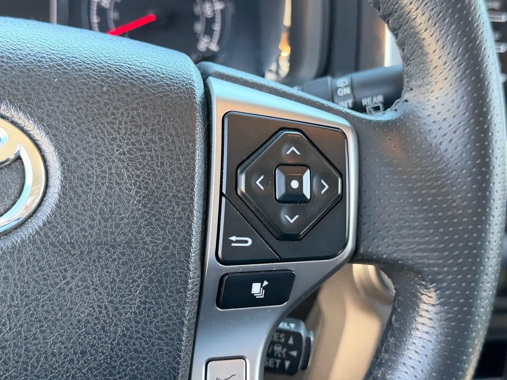 Used 2021 Toyota 4Runner SR5 Premium w/ Moonroof Package RWD image 20