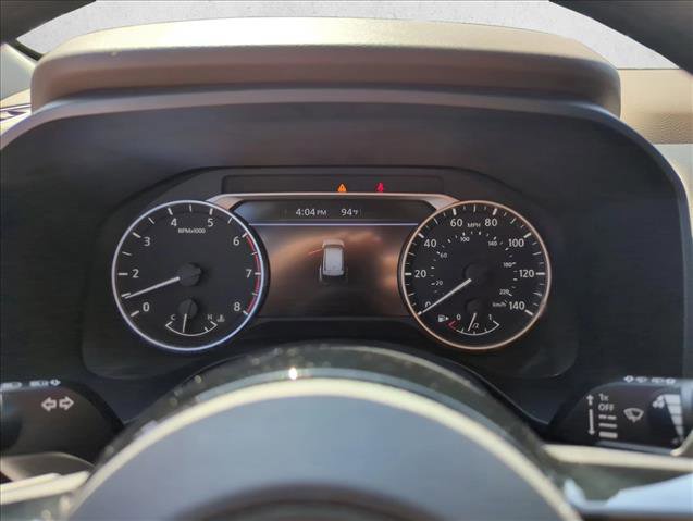 Used 2022 Nissan Rogue SV FWD image 9