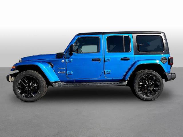Used 2023 Jeep Wrangler Unlimited Sahara w/ Cold Weather Group AWD/4WD image 4