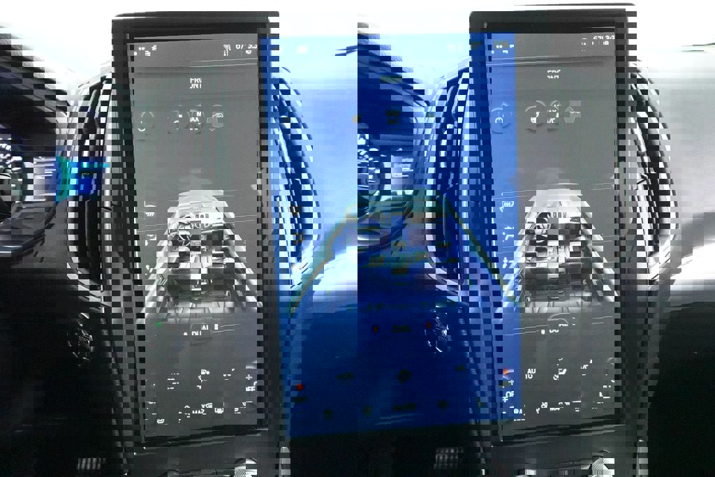 Certified 2022 Ford Edge SEL w/ Convenience Package AWD/4WD image 18