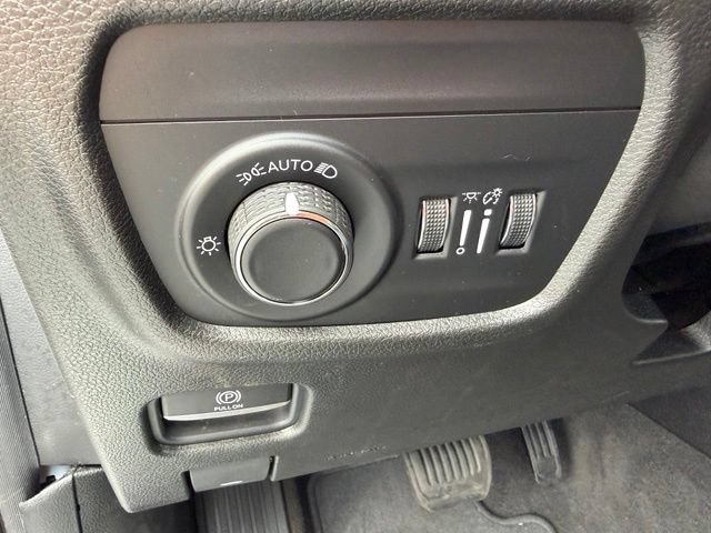 Used 2021 Jeep Grand Cherokee L Laredo AWD/4WD image 8