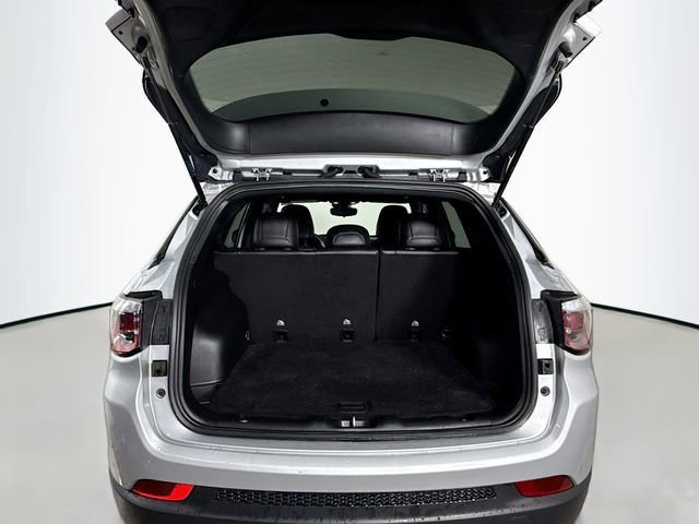 Used 2024 Jeep Compass Latitude image 22