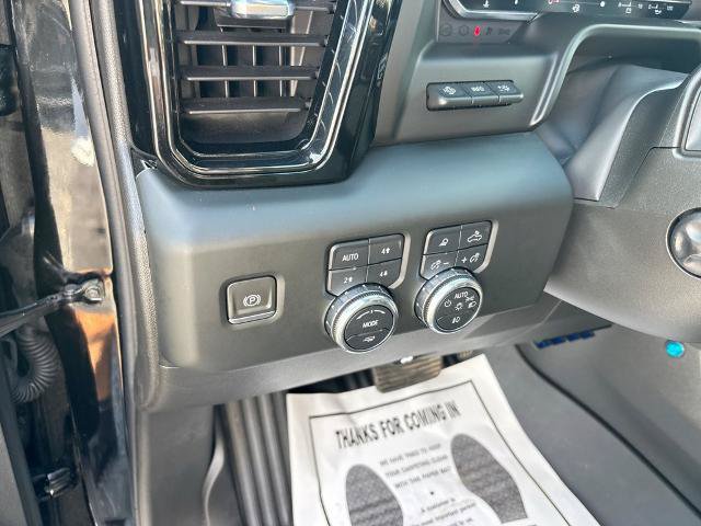 Used 2024 GMC Sierra 1500 AT4 w/ Technology Package AWD/4WD image 29
