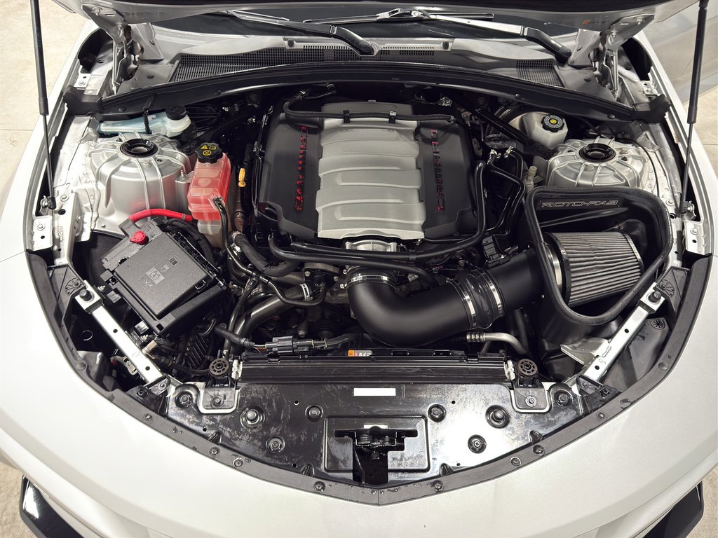 Used 2018 Chevrolet Camaro SS image 9