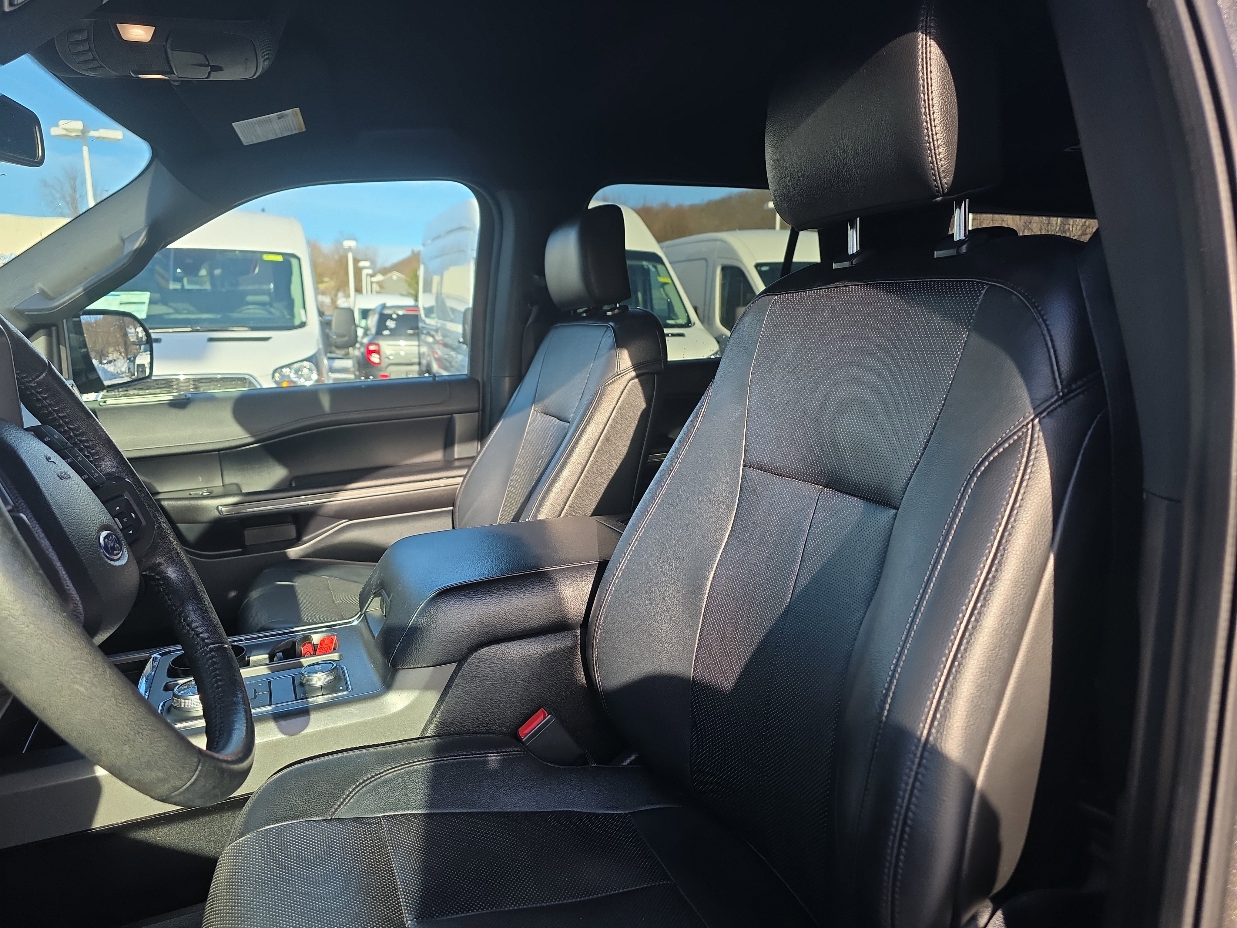 Certified 2018 Ford Expedition Max XLT image 30