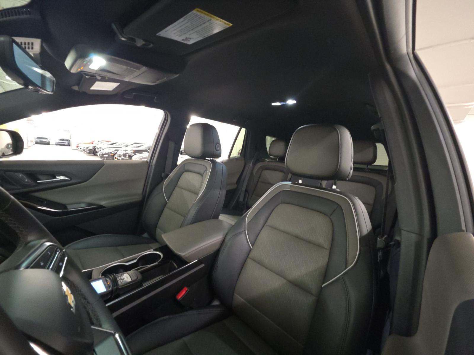 Used 2025 Chevrolet Equinox LT w/ Convenience Package II FWD image 6