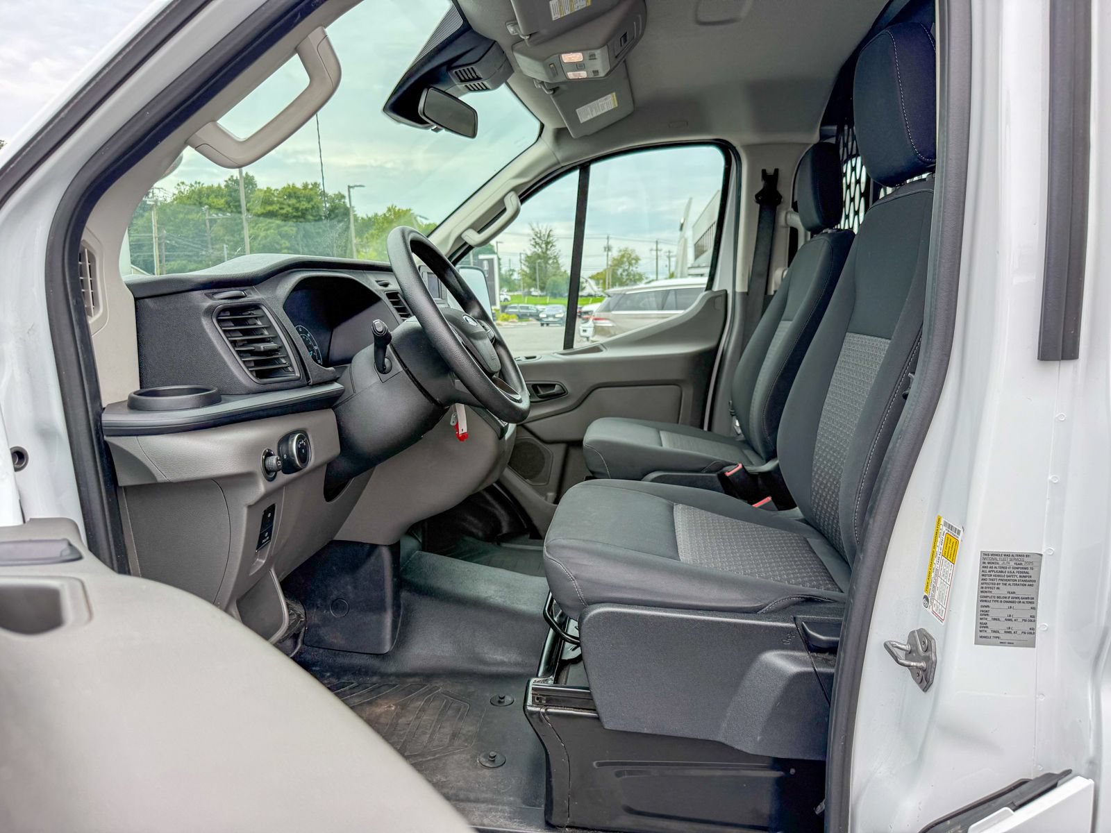 Certified 2025 Ford Transit 250 Low Roof w/ Exterior Upgrade Package RWD image 17