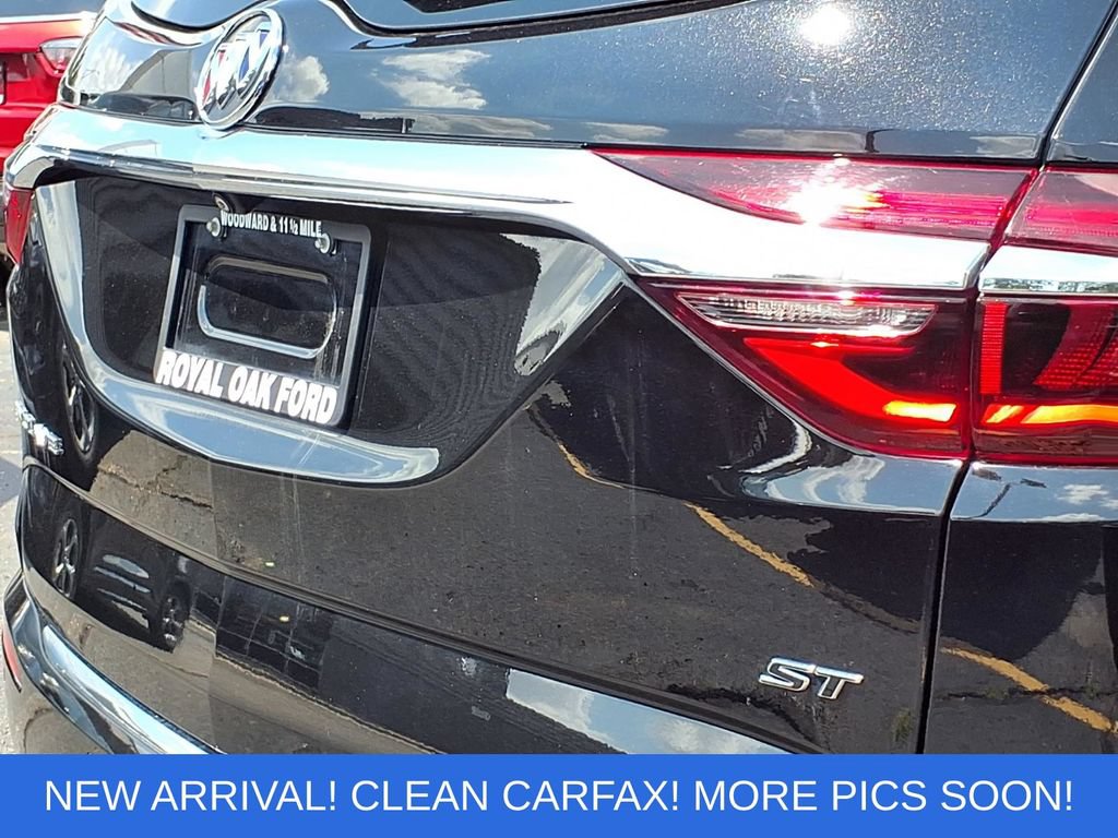 Used 2020 Buick Enclave Essence w/ Sport Touring Edition FWD image 27