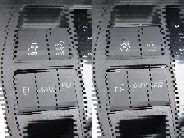 Used 2023 Toyota RAV4 XLE Premium image 28