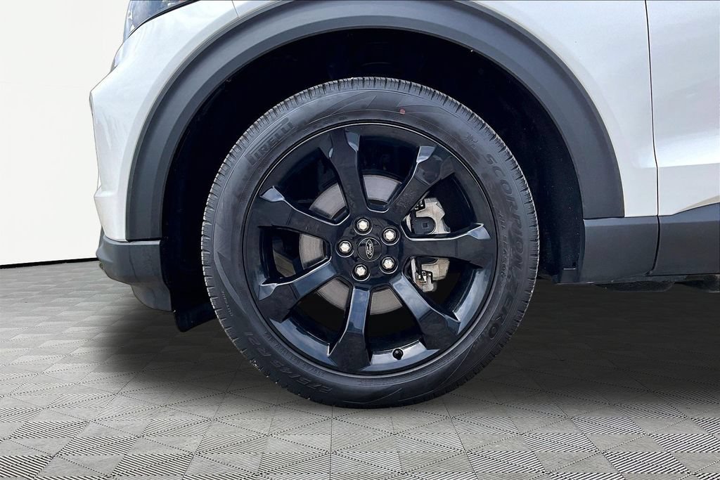 Certified 2024 Ford Explorer ST-Line w/ Class IV Trailer Tow Package AWD/4WD image 9