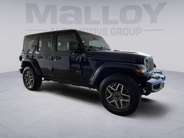 Used 2025 Jeep Wrangler Unlimited Sahara AWD/4WD image 7