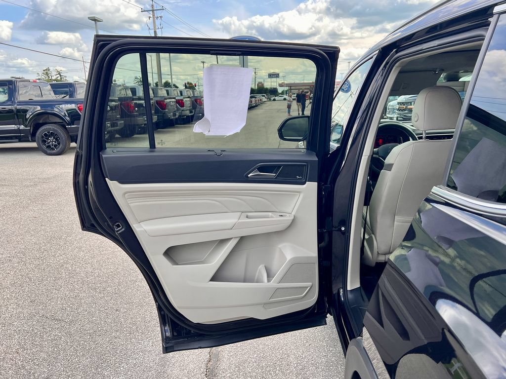 Used 2021 Volkswagen Atlas SEL Premium AWD/4WD image 15